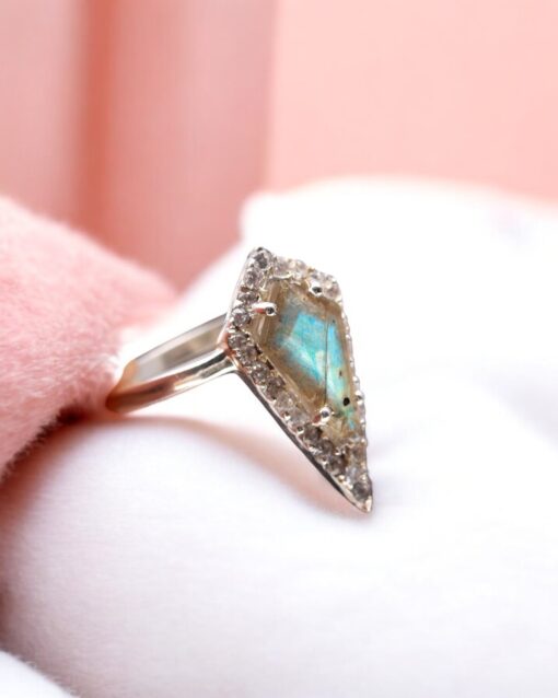 Natural Labradorite Kite Shape Sterling Silver Ring - Image 2