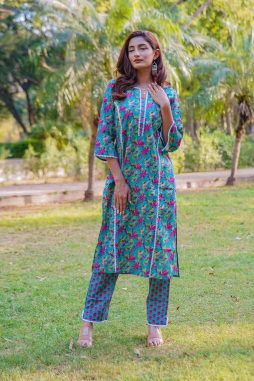 Women Pure Cotton Kurta, Trouser/Pant Set - Image 6
