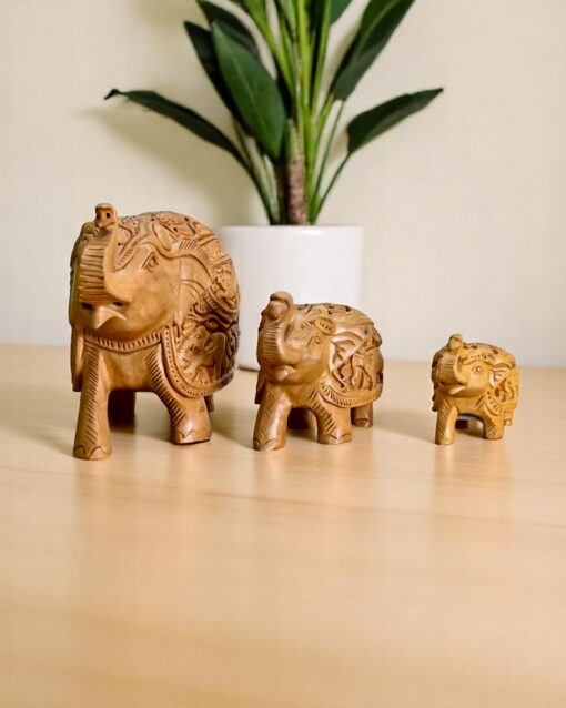 Elephant Carved Wooden Elephant Family Showpiece - Image 2