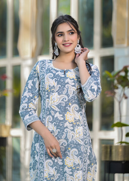 Women Pure Cotton Kurta Pant Set - Image 2