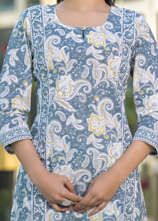 Women Pure Cotton Kurta Pant Set - Image 3