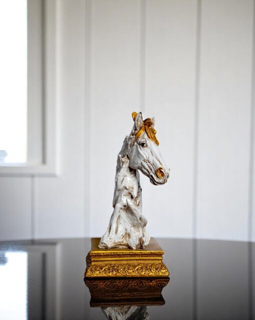 Polyresin Horse Head Figurine for Table Display