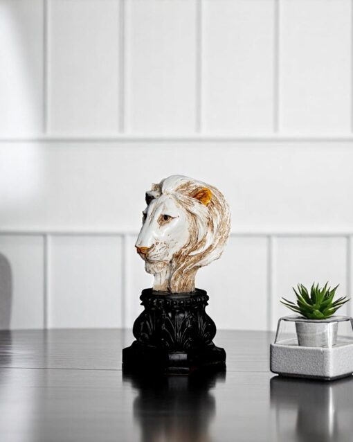 Royal Lion Head Decor in Polyresin - Image 2