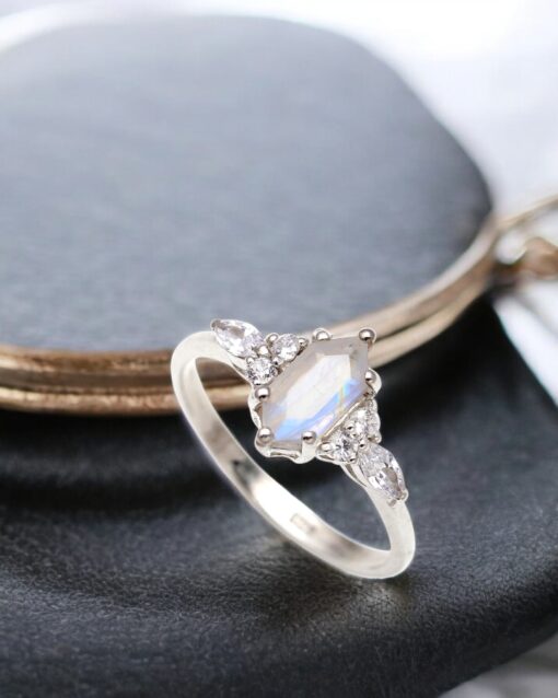 Natural Rainbow Moonstone 925 Sterling Silver Ring - Image 3
