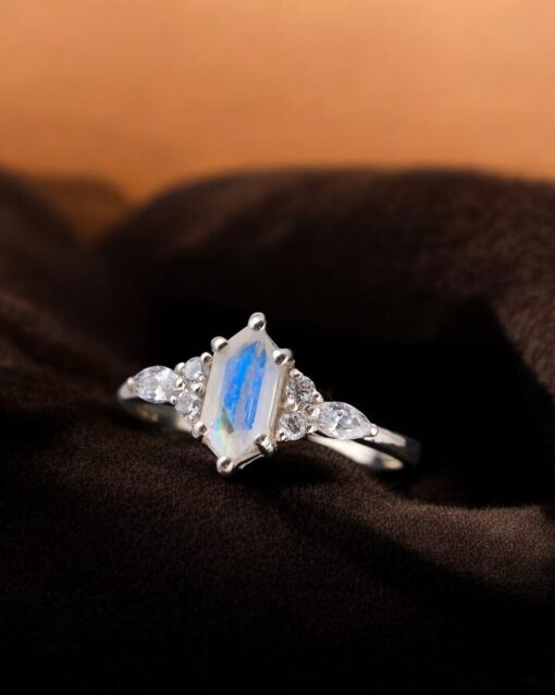 Natural Rainbow Moonstone 925 Sterling Silver Ring - Image 2