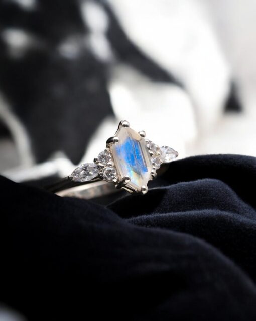 Natural Rainbow Moonstone 925 Sterling Silver Ring