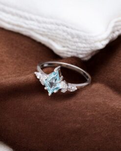 Natural Sky Blue Topaz 925 Sterling Silver Ring