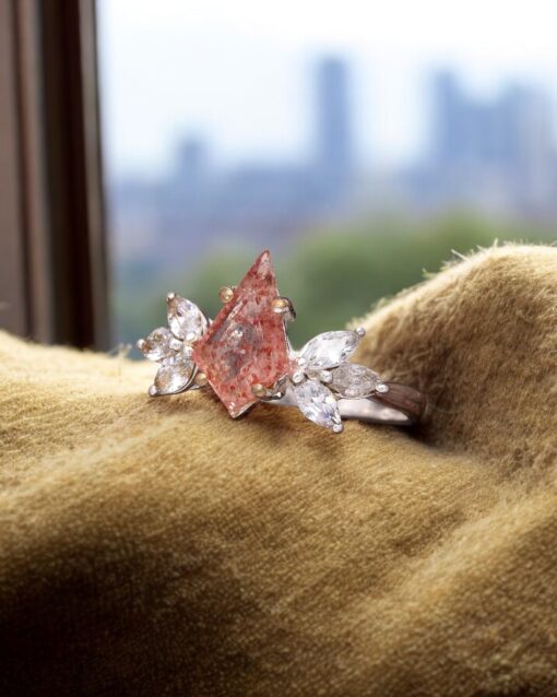 Natural Strawberry Quartz 925 Sterling Silver Ring