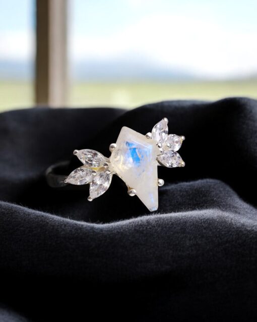 Natural Rainbow Moonstone 925 Sterling Silver Ring - Image 2