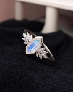 Natural Rainbow Moonstone 925 Sterling Silver Ring