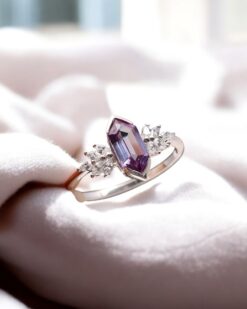 Beautiful Purple Alexandrite Gemstone 925 Sterling Silver Ring