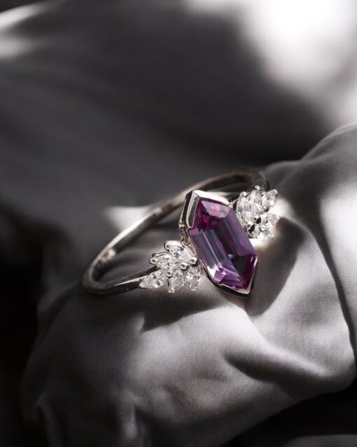Beautiful Purple Alexandrite Gemstone 925 Sterling Silver Ring - Image 4