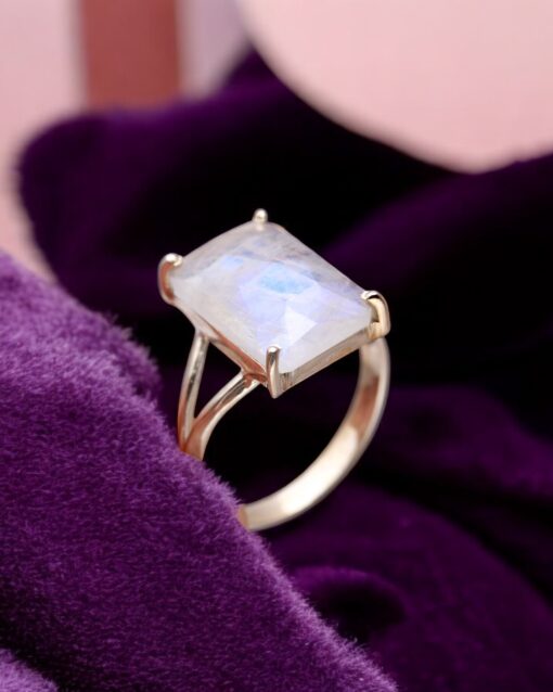 Natural Rainbow Moonstone 925 Sterling Silver Ring
