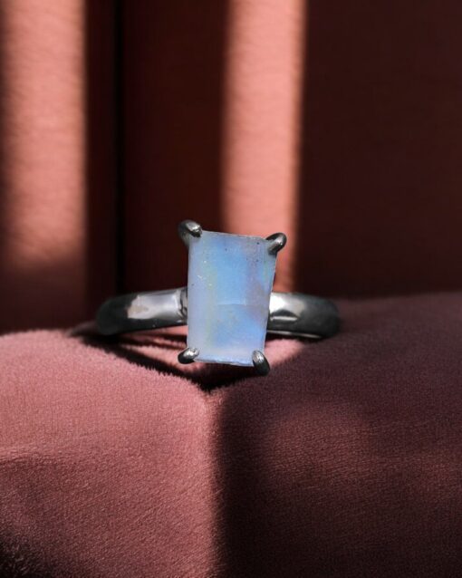 Natural Rainbow Moonstone 925 Sterling Silver Ring