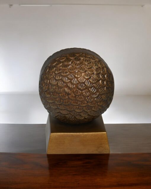 Stylish Iron Owl Statue with Golden Polish for Contemporary Spaces - Image 4