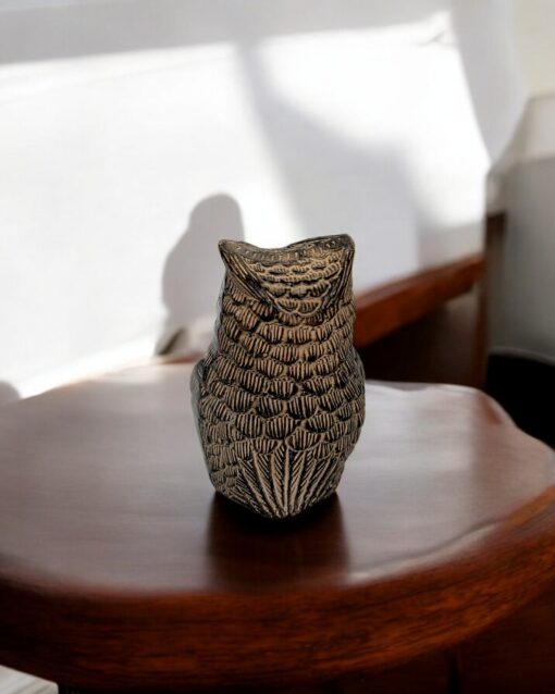 Vintage-Style Iron Owl Decor Statue for Indoor & Outdoor Use - Image 4